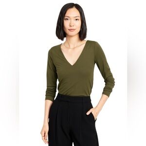 Old Navy Modern Double-Layer V-Neck T-Shirt Size Large Capsule Sustainability